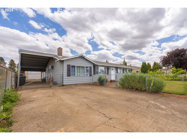 598 Ne 46TH Ave, Salem, OR 97301
