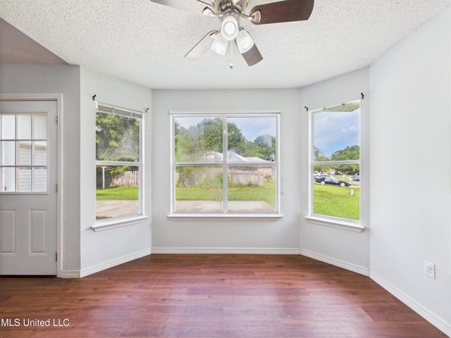 6700 Dove Lane, Ocean Springs, MS 39564