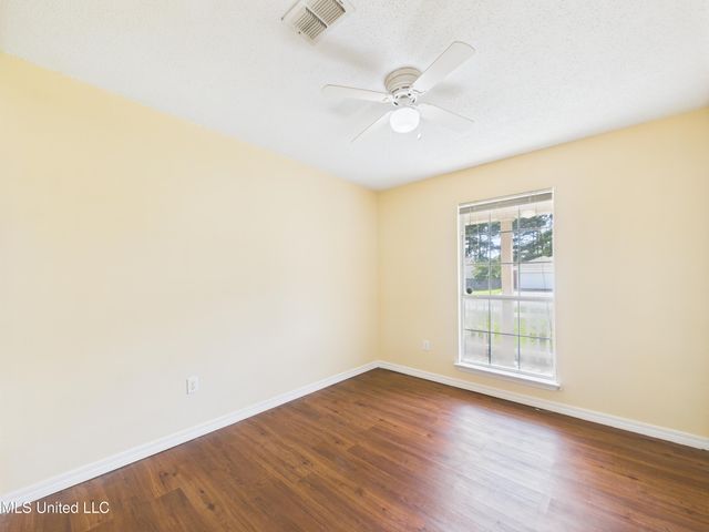 6700 Dove Lane, Ocean Springs, MS 39564