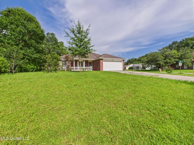 6700 Dove Lane, Ocean Springs, MS 39564