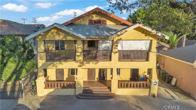 4257 San Pedro, Los Angeles, CA 90011