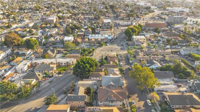 4257 San Pedro, Los Angeles, CA 90011