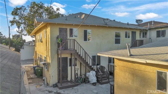 4257 San Pedro, Los Angeles, CA 90011