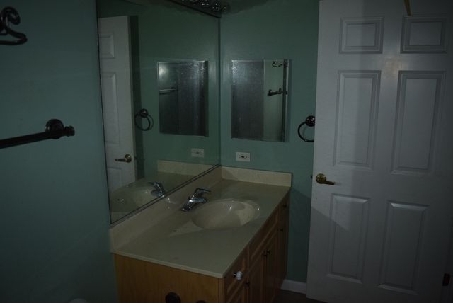 6801 N Milwaukee Avenue 404, Niles, IL 60714