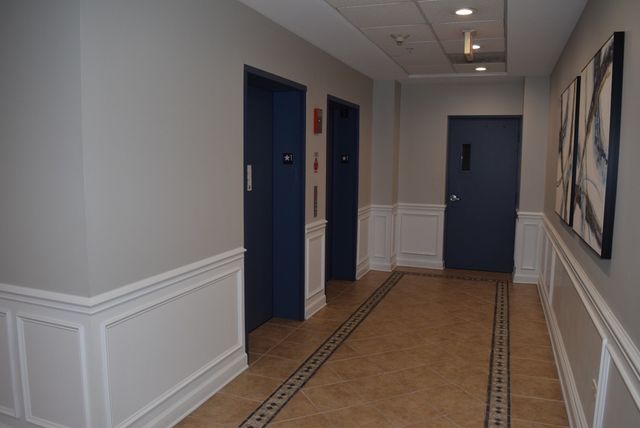 6801 N Milwaukee Avenue 404, Niles, IL 60714