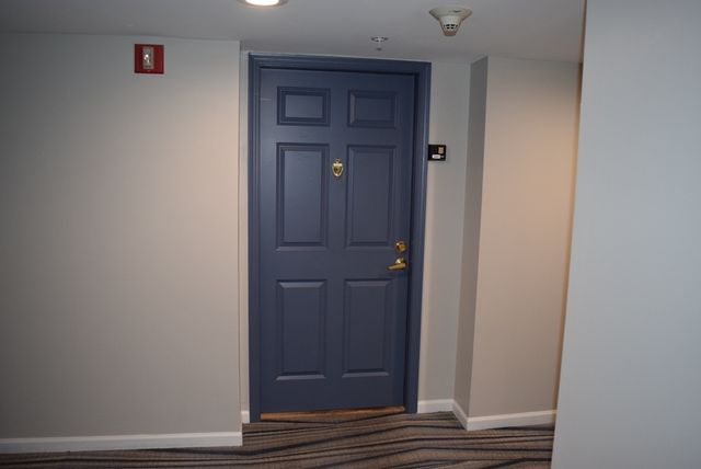 6801 N Milwaukee Avenue 404, Niles, IL 60714