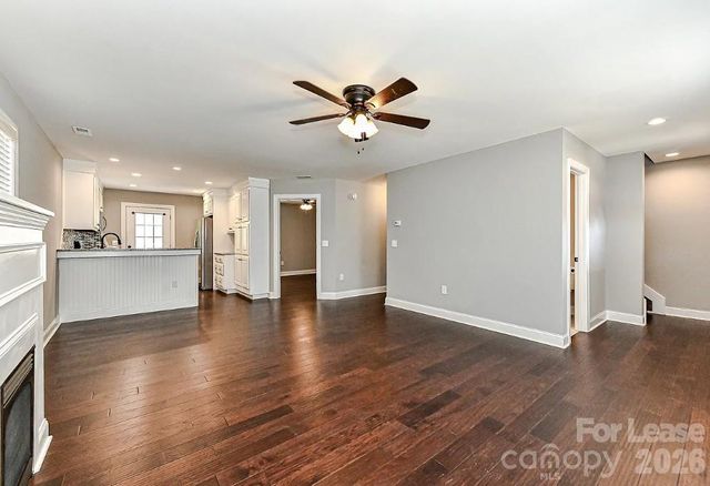 704 N Main Street, Mooresville, NC 28115