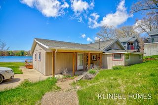 2091 Lake Avenue, Dalton Twp, MI 49457
