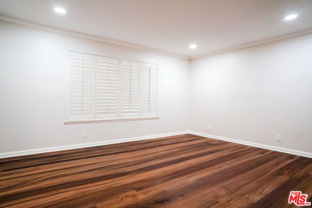 233 Longfellow Street, Thousand Oaks, CA 91360