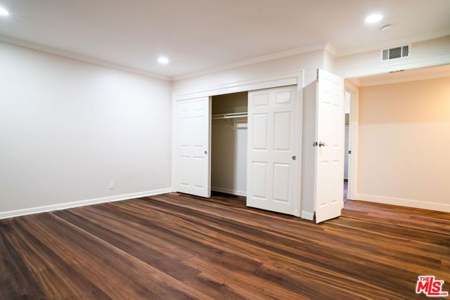 233 Longfellow Street, Thousand Oaks, CA 91360