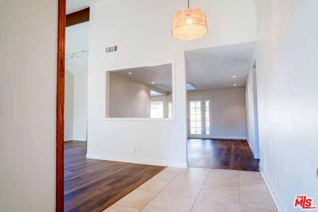 233 Longfellow Street, Thousand Oaks, CA 91360