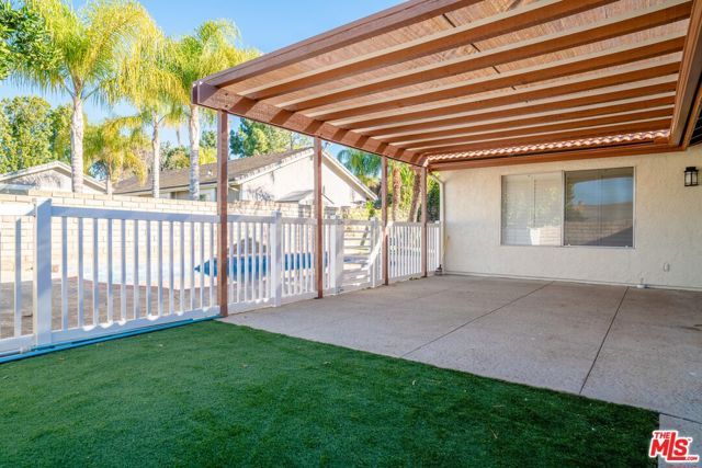 233 Longfellow Street, Thousand Oaks, CA 91360