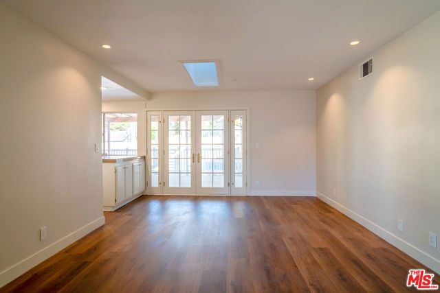 233 Longfellow Street, Thousand Oaks, CA 91360