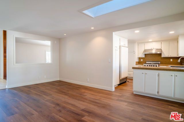 233 Longfellow Street, Thousand Oaks, CA 91360