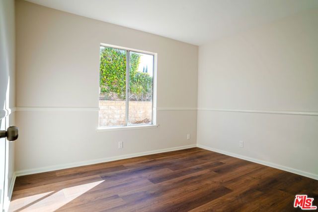 233 Longfellow Street, Thousand Oaks, CA 91360