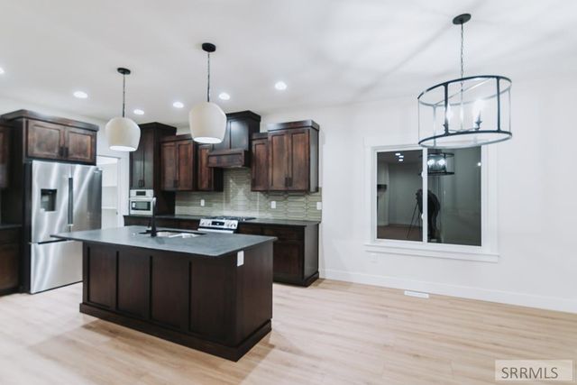 5984 Maggie Drive, Idaho Falls, ID 83402