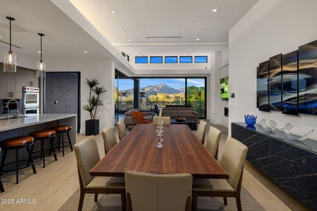 37200 N CAVE CREEK Road 2108, Scottsdale, AZ 85262