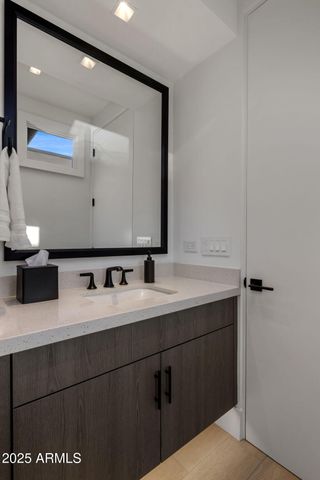 37200 N CAVE CREEK Road 2108, Scottsdale, AZ 85262