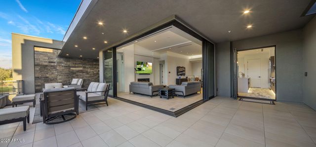 37200 N CAVE CREEK Road 2108, Scottsdale, AZ 85262