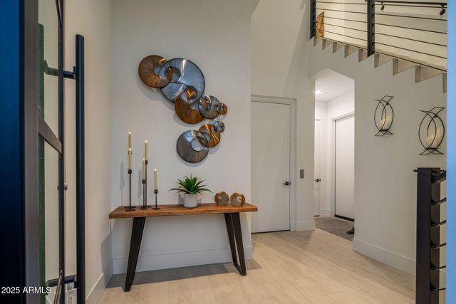 37200 N CAVE CREEK Road 2108, Scottsdale, AZ 85262