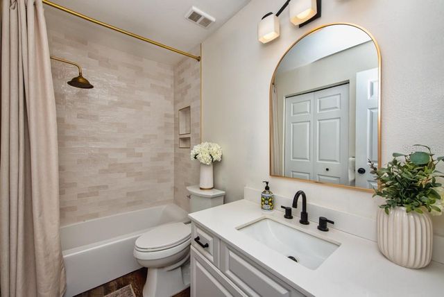 2400 FEATHER SOUND DRIVE 832, Clearwater, FL 33762