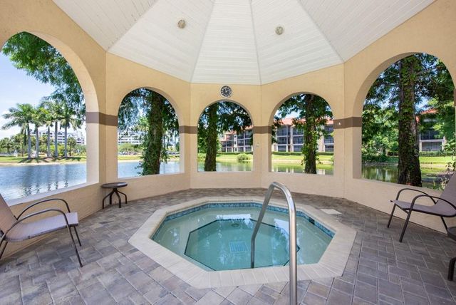 2400 FEATHER SOUND DRIVE 832, Clearwater, FL 33762