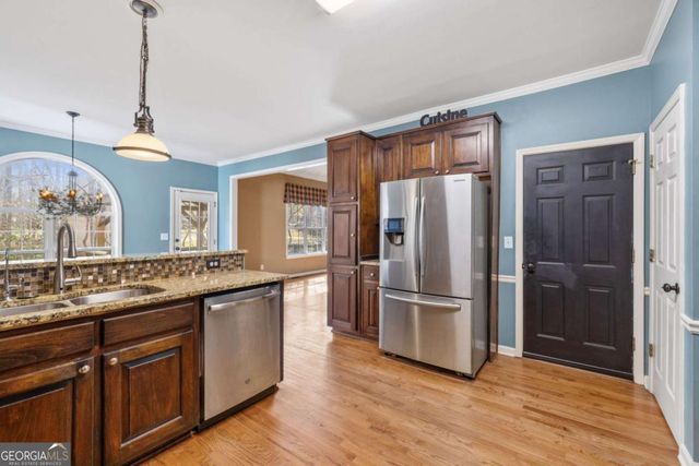 1041 Bonaventure Way, Lawrenceville, GA 30044