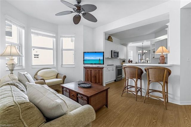 410 Flagship DR # 1101, Naples, FL 34108