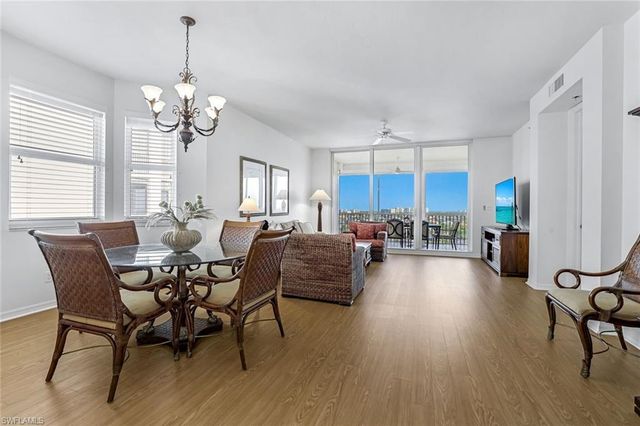 410 Flagship DR # 1101, Naples, FL 34108