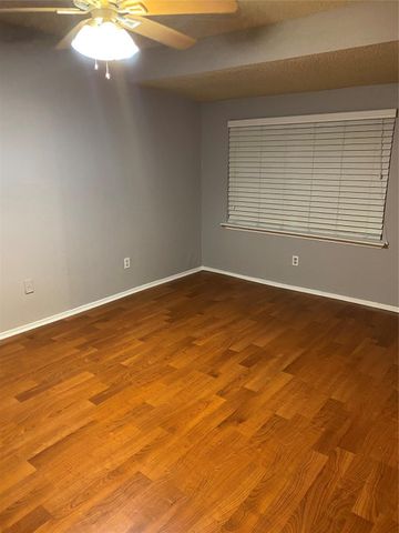 12008 Mighty Oak Drive, Houston, TX 77066