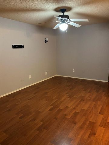 12008 Mighty Oak Drive, Houston, TX 77066