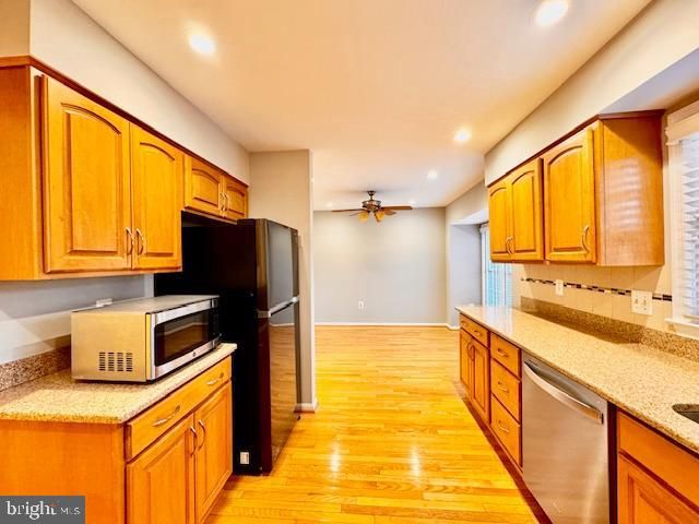 5139 WOODMIRE LN, Alexandria, VA 22311