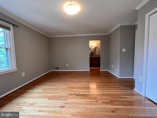 5139 WOODMIRE LN, Alexandria, VA 22311