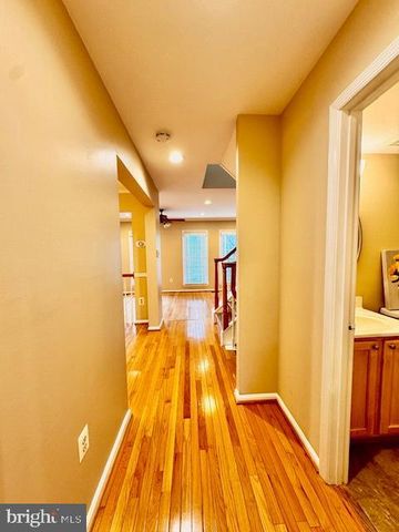 5139 WOODMIRE LN, Alexandria, VA 22311