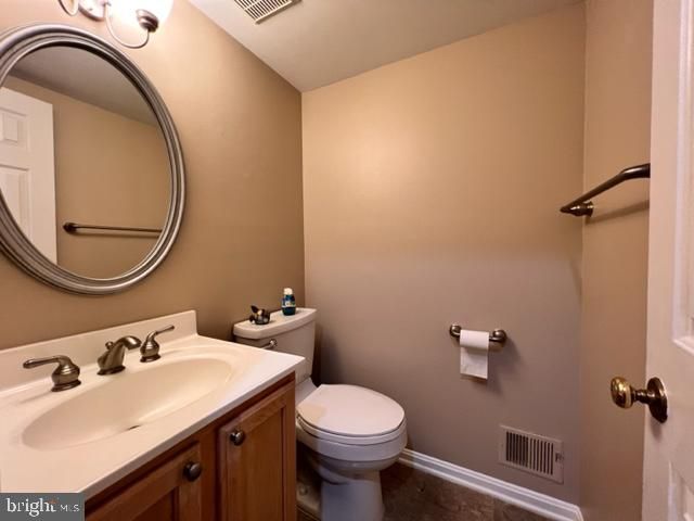 5139 WOODMIRE LN, Alexandria, VA 22311