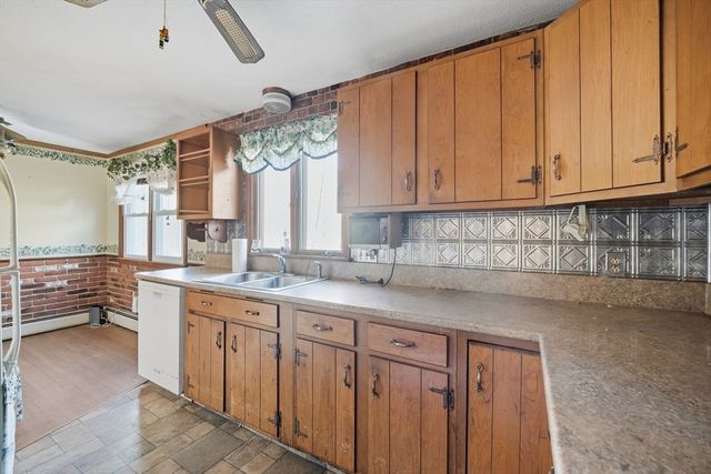 40 Janis Road, Westfield, MA 01085