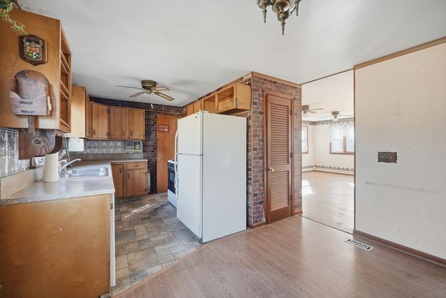 40 Janis Road, Westfield, MA 01085