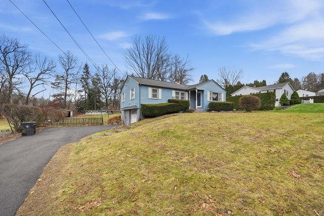 40 Janis Road, Westfield, MA 01085