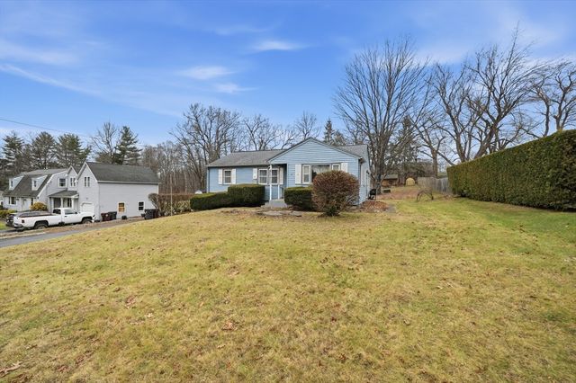 40 Janis Road, Westfield, MA 01085