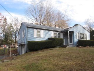 40 Janis Road, Westfield, MA 01085
