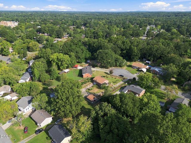 2112 Joyce Court, Burlington, NC 27217