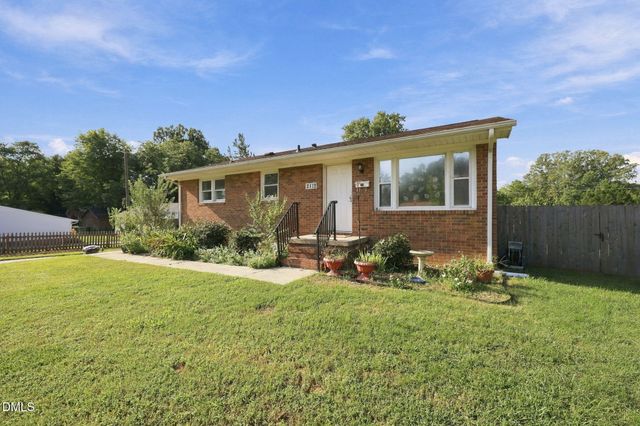 2112 Joyce Court, Burlington, NC 27217