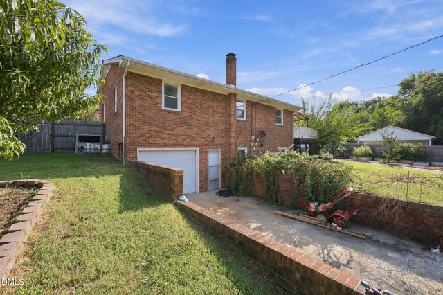 2112 Joyce Court, Burlington, NC 27217