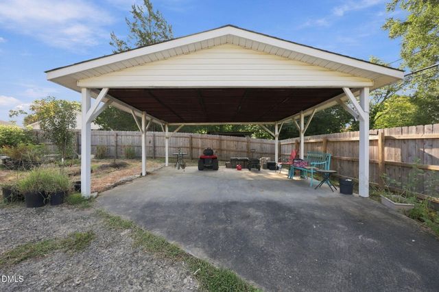 2112 Joyce Court, Burlington, NC 27217