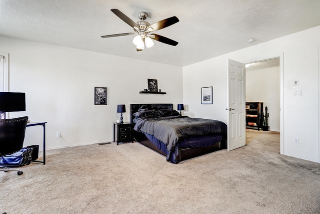 469 Brandon Court SW, Albuquerque, NM 87121