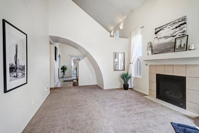 469 Brandon Court SW, Albuquerque, NM 87121