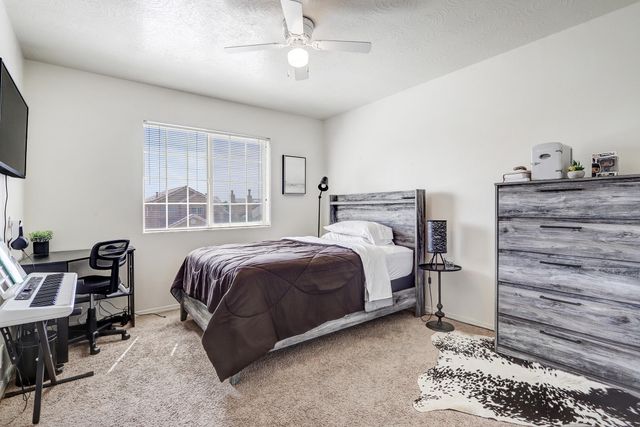 469 Brandon Court SW, Albuquerque, NM 87121