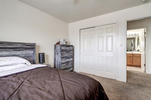 469 Brandon Court SW, Albuquerque, NM 87121