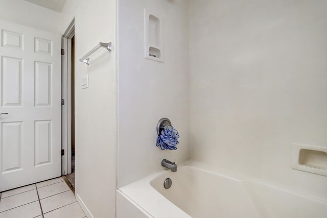469 Brandon Court SW, Albuquerque, NM 87121