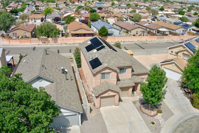 469 Brandon Court SW, Albuquerque, NM 87121